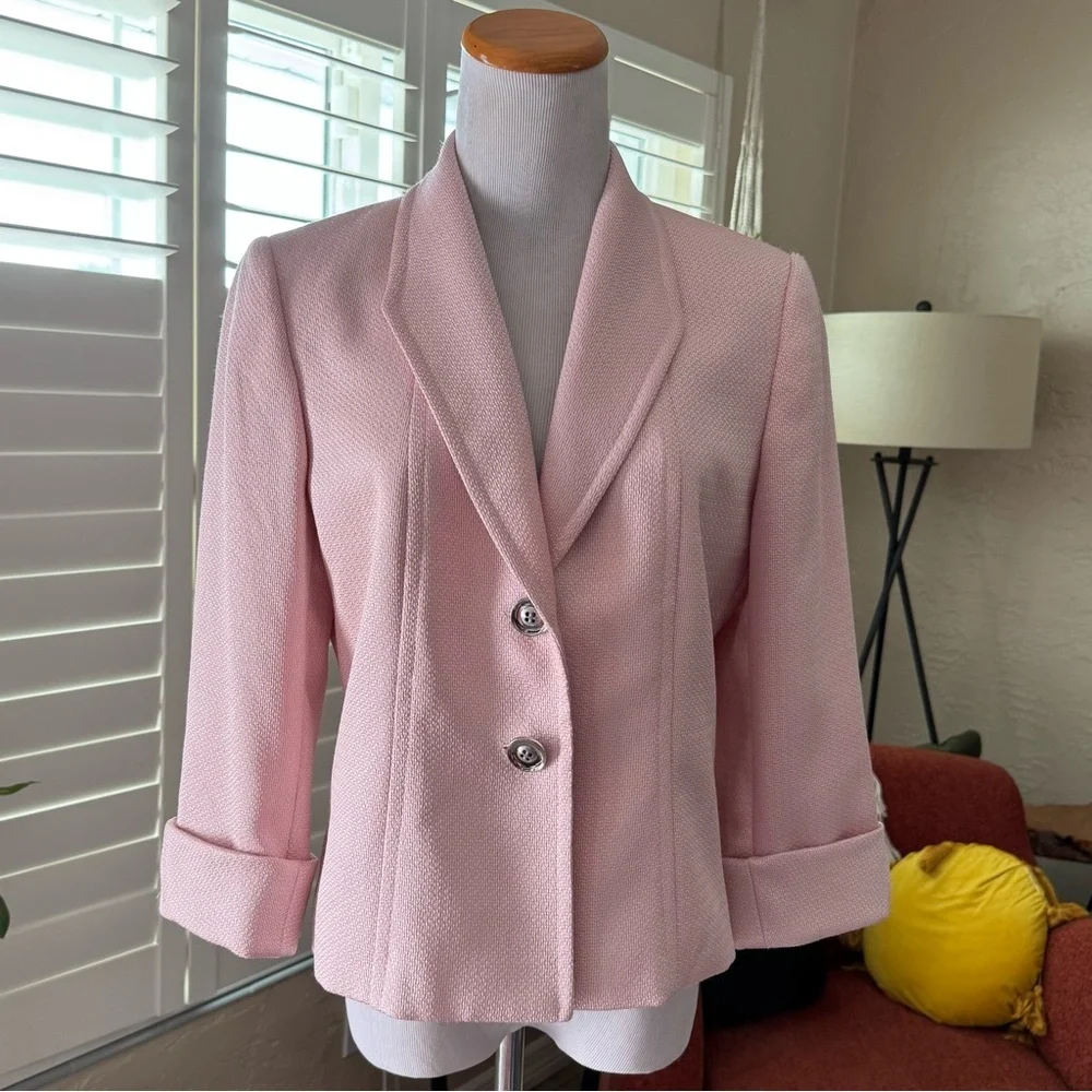 Tahari Pink Blazer with Notched Lapel and Tailored Fit